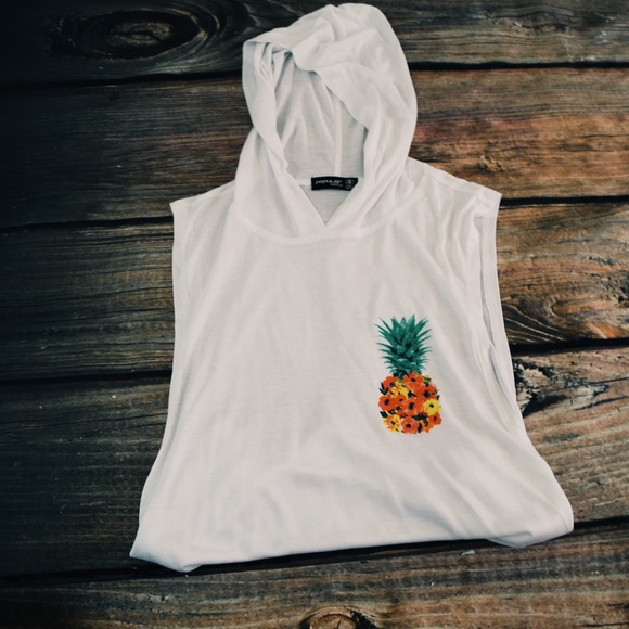 popular basics Tops - Pineapple hooded muscle tank
